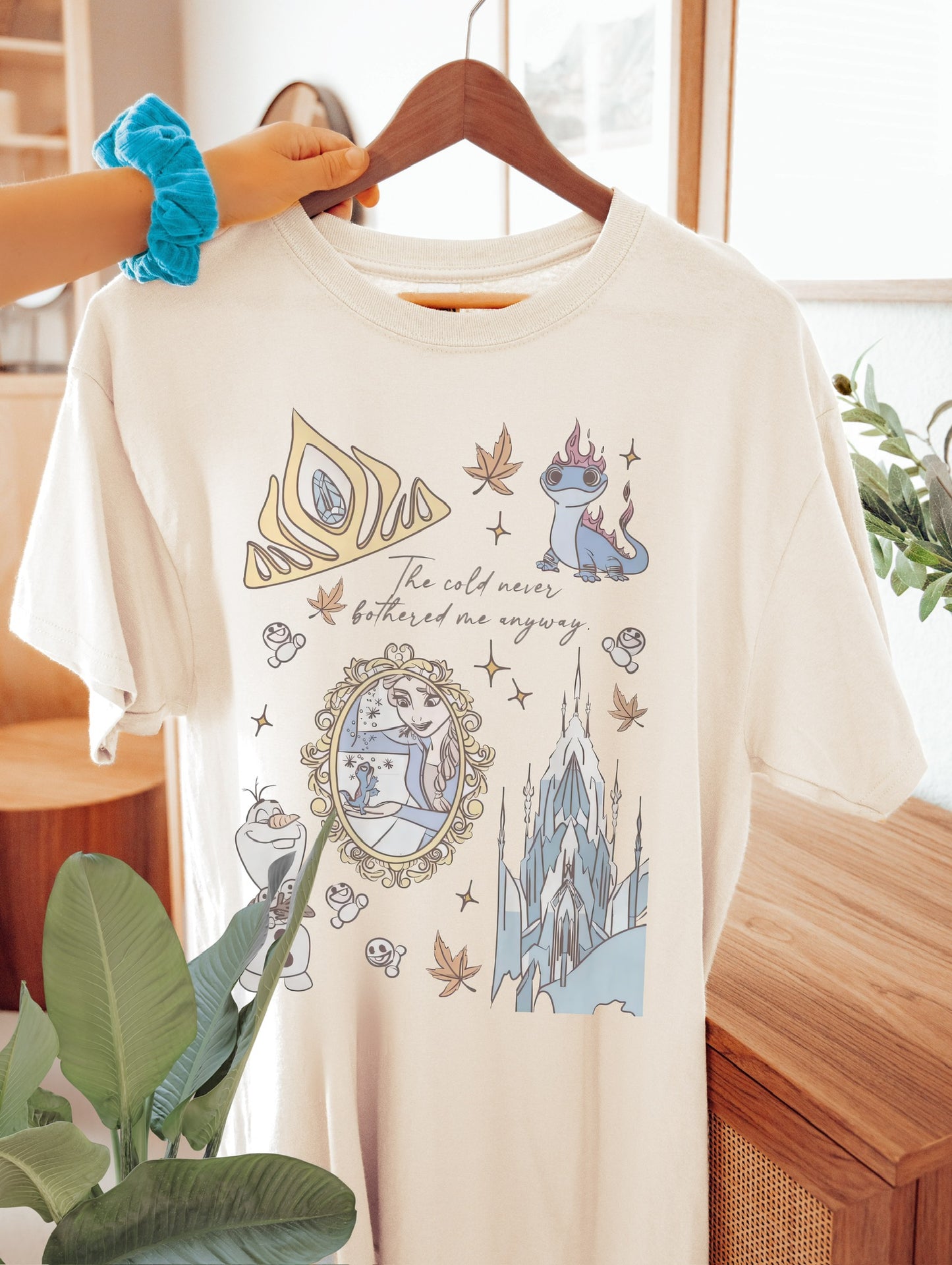 Frozen Tee pink/sand/white/blue