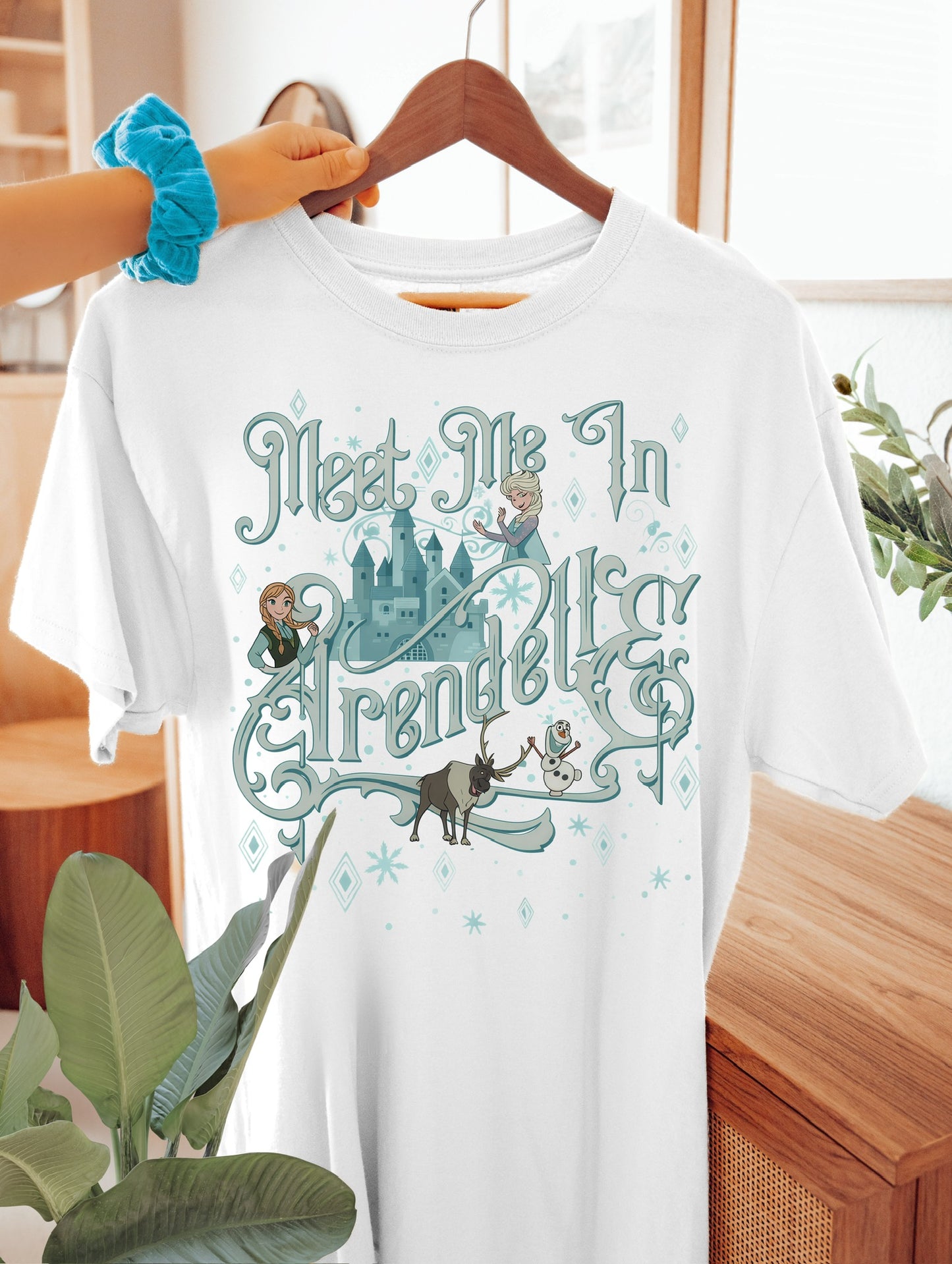 Meet me at Arendelle Tee